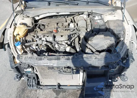 2021 Kia K5 Lxs z USA, uszkodzony, nr VIN 5XXG14J22MG049966